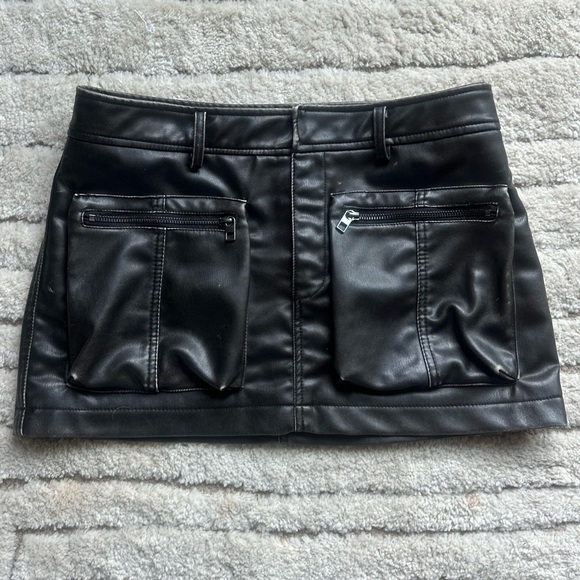 Zara Black Mini Skirt - Medium Used - Picture 3 of 4